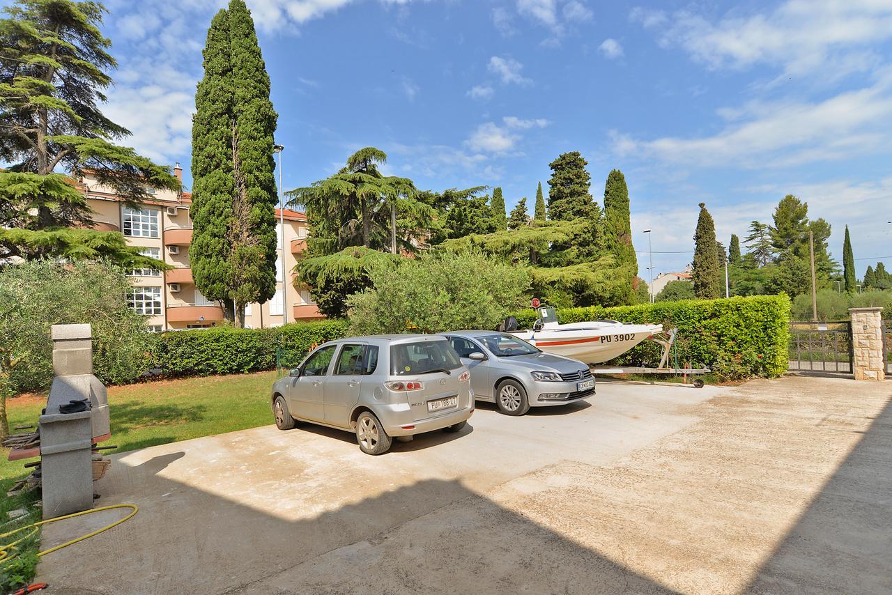 Apartments Elizabeta 1701 Fažana Exterior foto