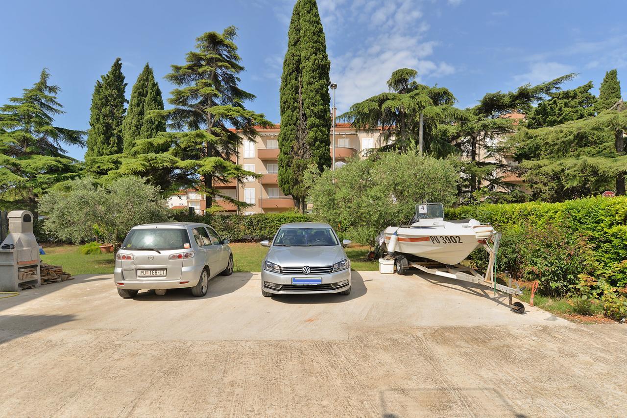Apartments Elizabeta 1701 Fažana Exterior foto
