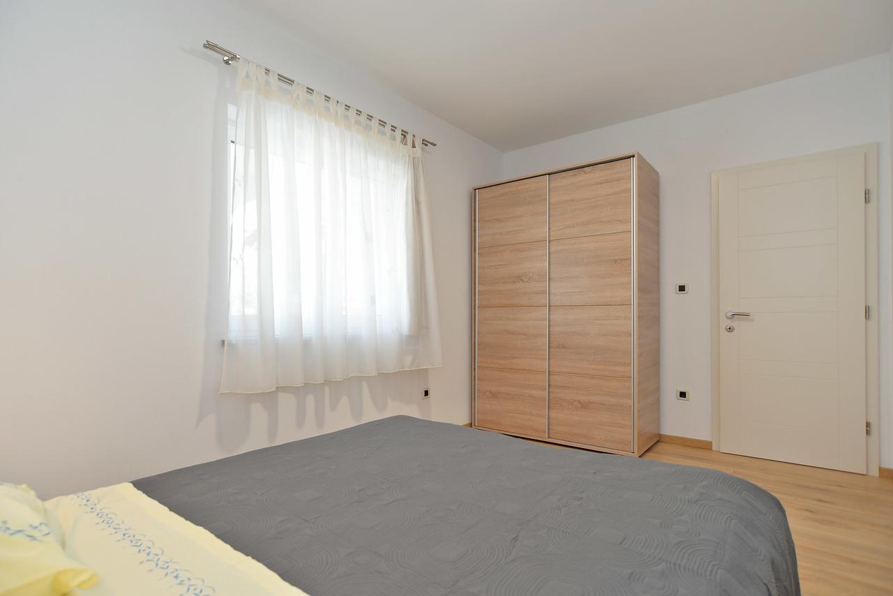 Apartments Elizabeta 1701 Fažana Exterior foto